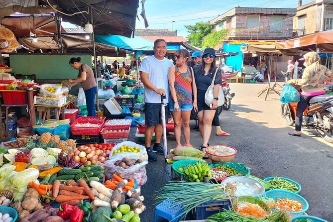 Hoi An Cooking Class & Vespa Cooking Adventure Tour - Pickup in Hoi An Ancient Town and the Vespa Ride Experience