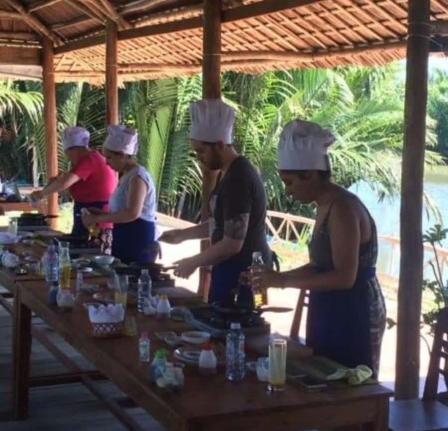 Hoi An : Cooking Class with Phở and Bamboo Basket Boat Tour - From hotel pickup to the local market: where the flavors start
