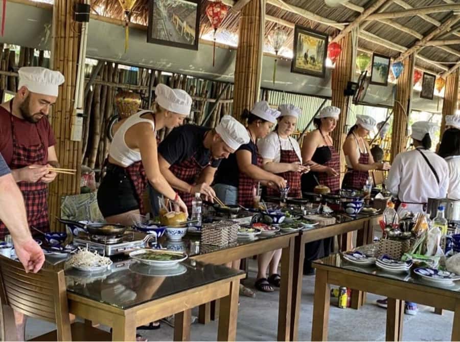 Hoi An : Cooking Class with Phở and Bamboo Basket Boat Tour - Cooking the flavors: pho bo ha noi, banh xeo, and goi cuon