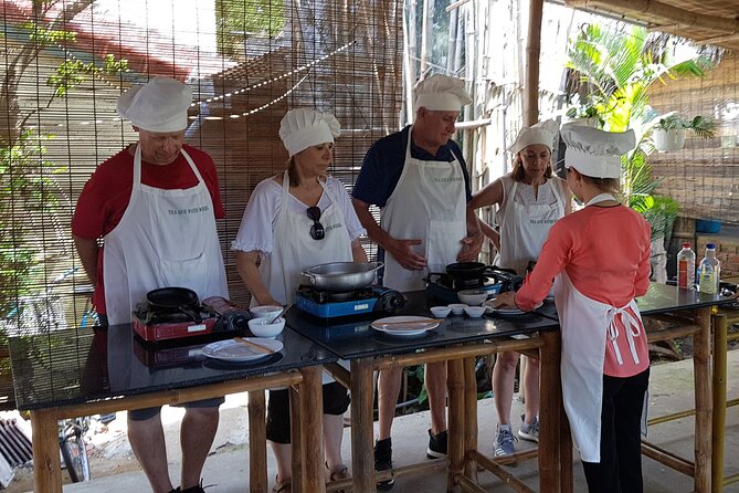 Hoi An Countryside and Cooking Class by Bicycle - Tra Que Vegetable Village: Organic Farming Hands-On