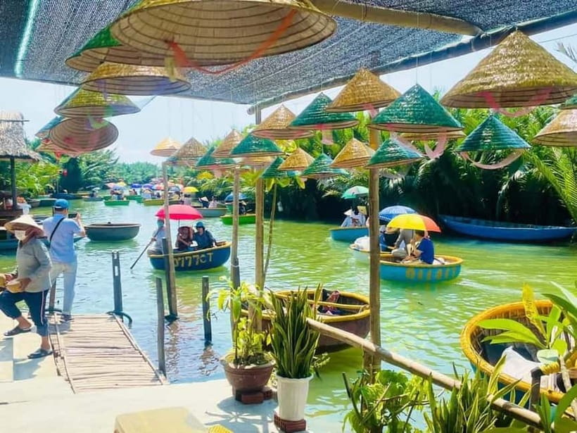 Hoi An: Countryside Biking Sighseeing & Basket Boat Ride - Tra Que vegetable village: hands-on farming you can actually do