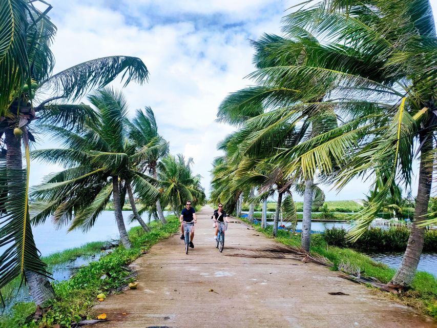 Hoi An Countryside Biking Tour - Tra Que Vegetable Village: Farm Work You Can Actually Do