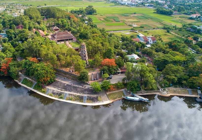 Hoi An/Da Nang: Hue Imperial City by Bus or Train Experience - Lunch in Hue: included, vegetarian-ready, and no need to think too hard