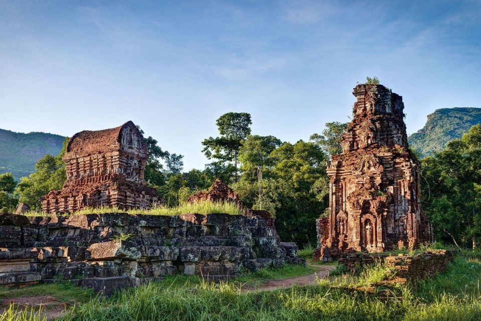 Hoi An/Da Nang: My Son Afternoon tour: Banh my and Cruise - Thu Bon River break and cruise: relaxing, but know what the ride is