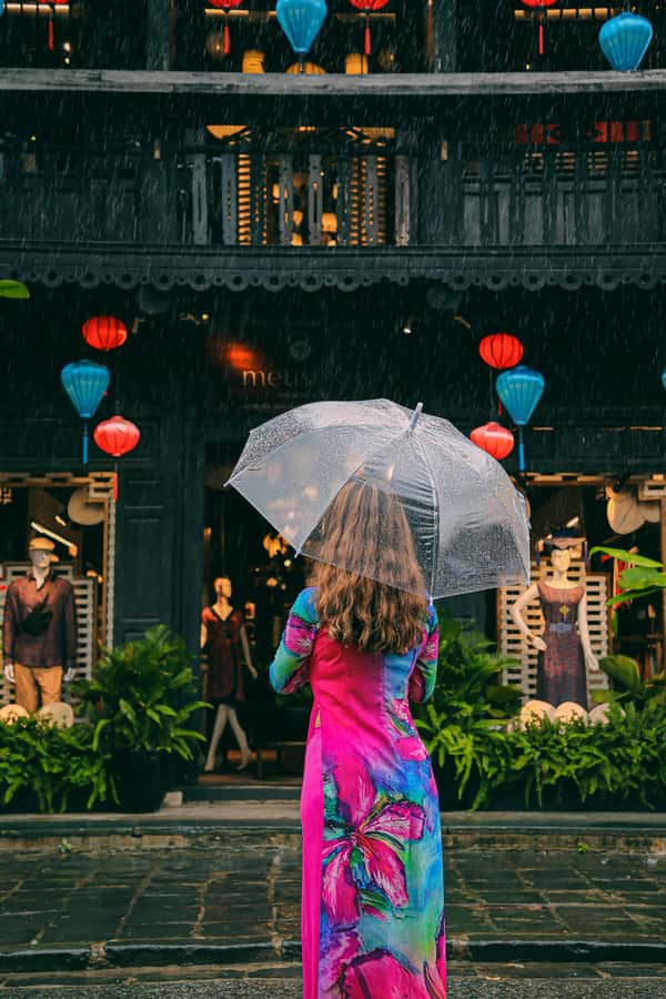 Hoi An/Da Nang: Private Photoshoot & Guided Walking Tour - Timing tips: early streets vs lantern moments