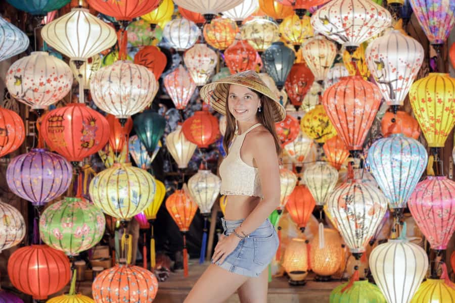 Hoi An/Da Nang: Private Photoshoot & Guided Walking Tour - Rain or shine: how the shoot stays on track