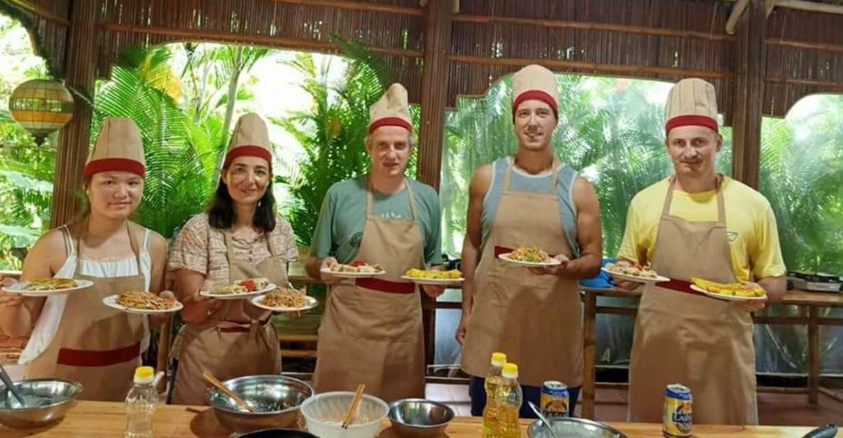 Hoi An: Evening Cooking Class with Locals in Herbs Village - Meeting point and timing: choose 10:00, 15:00, or 18:00