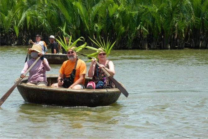 Hoi An Farming And Fishing Life - Food and the finish in Hoi An: banh xeo and spring rolls