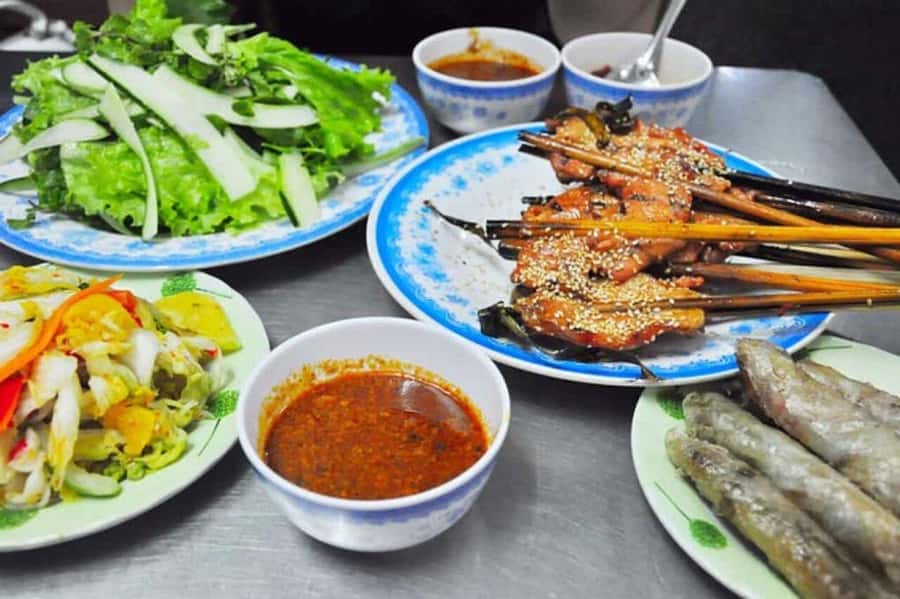 Hoi An food tour - Why this Hoi An food tour works so well at night