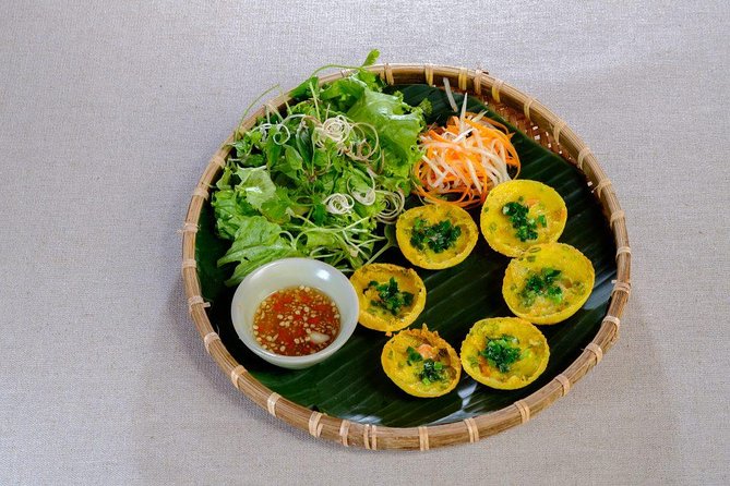 Hoi An Food Tour by Motorbike with Tastings and Dinner - Riding past rice paddies and visiting a pagoda