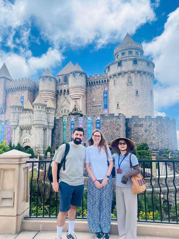 Hoi An: Full-day Ba Na Hills & Amazing Golden Bridge - The cable car ride and Bà Nà Hills arrival