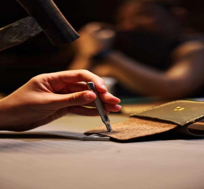 Hoi An: Handmade Leather Crafts Workshop (Starter Course) - Starter Leather Craft in Hoi An: What You’ll Make and How It Works