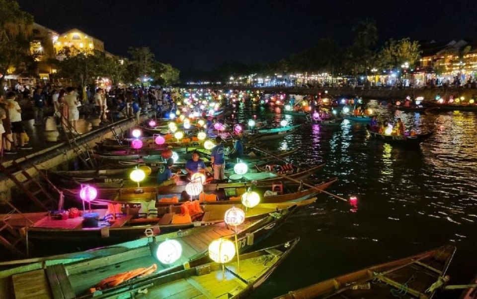 Hoi An : Hoai River Boat Trip by Night and Floating Lantern - What you actually do during the cruise (no fluff)