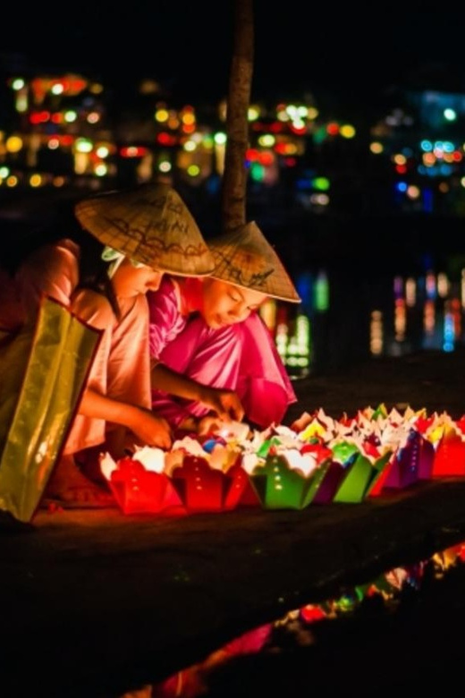 Hoi An: Hoai River Night Boat Trip and Floating Lantern - Key things to know before you go