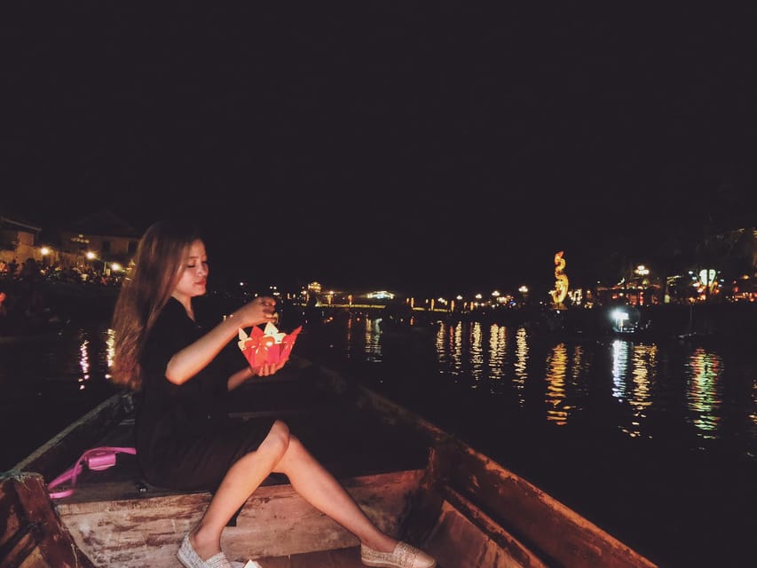 Hoi An: Hoai River Night Boat Trip and Floating Lantern - The 15-Minute Hoai River Night Boat Ride