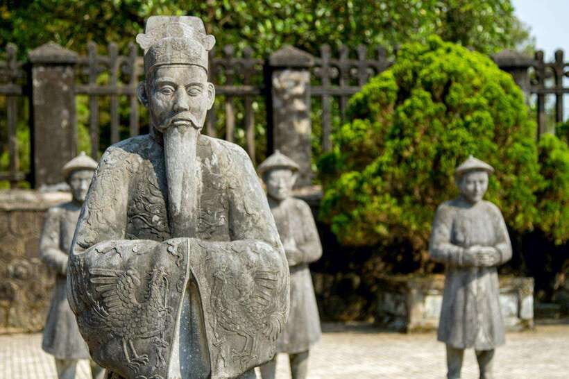 Hoi An: Imperial Hue And Scenic Hai Van Pass Discovery Tour - Dress code check: the Hue Citadel requirement that can ruin your day
