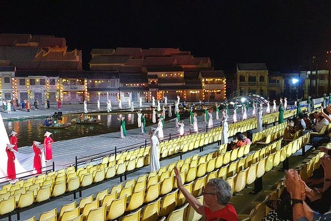 Hoi An Impression show (The real world performance) - The 6:00 pm ride and 4-hour timing: less stress, more show time