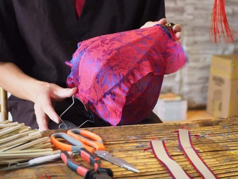 Hoi An: Lantern-Making Workshop in Hoi An Old Town - Entering Hoi An’s Lantern Workshop: Old Town Craft, Not a Show