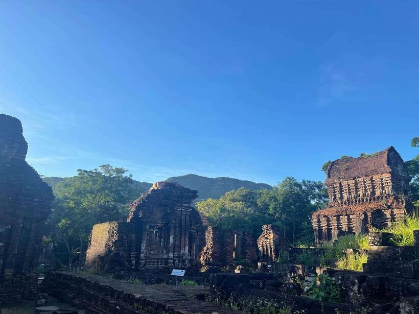 Hoi An: My Son Ruins: Guide-Bus-Boat-Cultural Show-Lunch - From hotel pickup to My Son: the morning rhythm that works