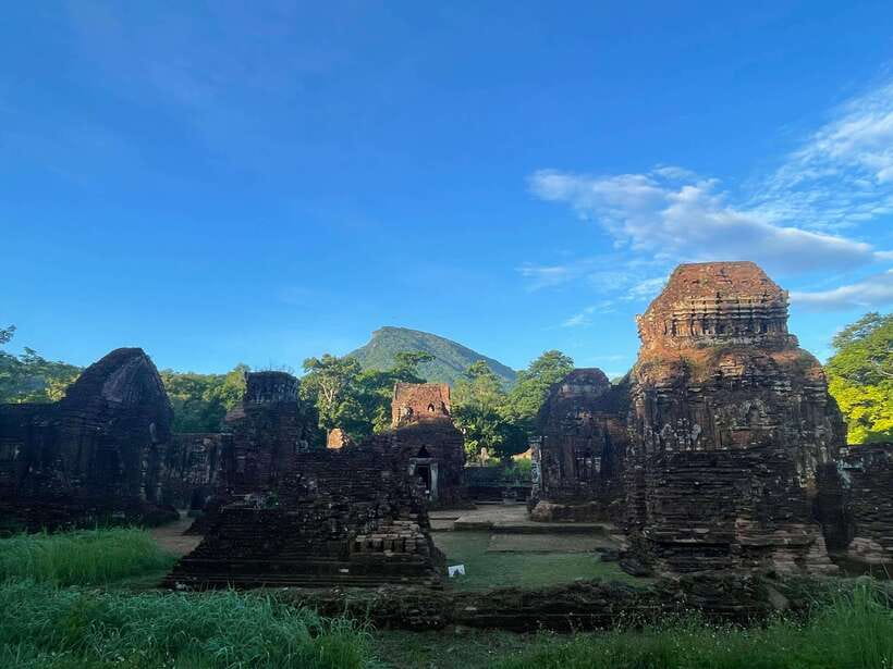 Hoi An: My Son Ruins: Guide-Bus-Boat-Cultural Show-Lunch - Thu Bon River boat ride: the calm payoff after the ruins