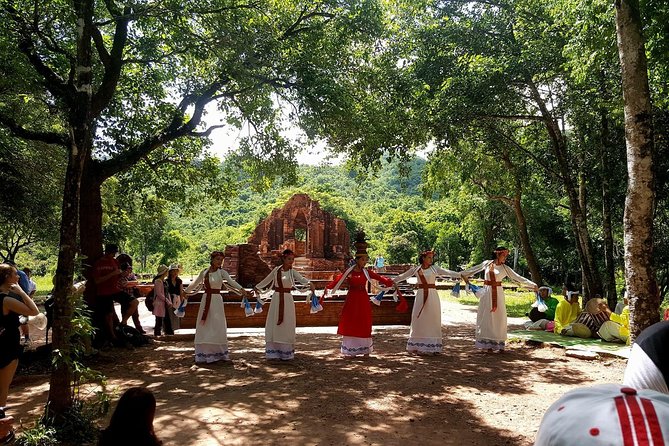 Hoi An: My Son Sanctuary And Marble Mountains Full-day Tour - Lunch in Hoi An: A Smart Pause Before Marble Mountains