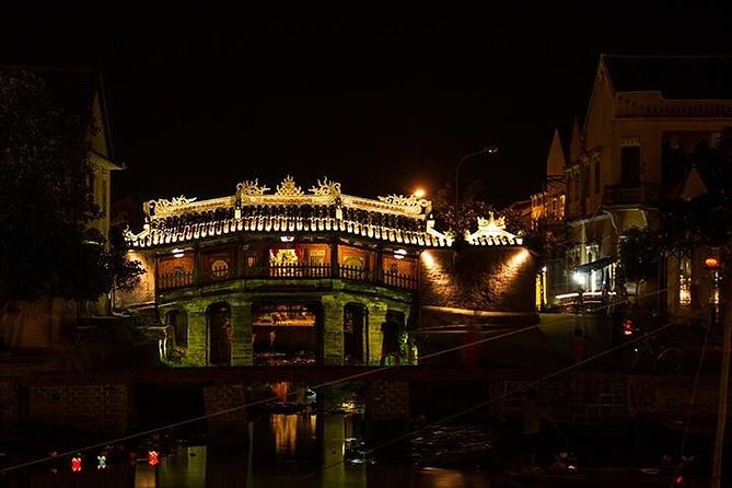 Hoi An Night Heritage And Lantern Experience - Ancient Town at Night: Japanese Covered Bridge and Hoai River Views