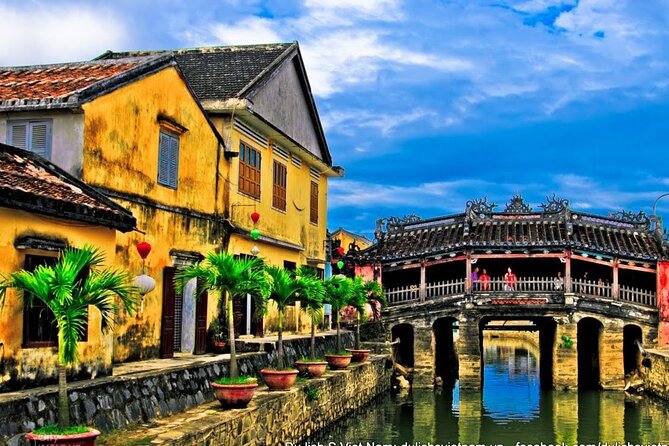 Hoi An Night Market - Ancient Town street food tours by Night - Sit-Down Tastings: Pork, White-Rose Dumplings, and Dessert