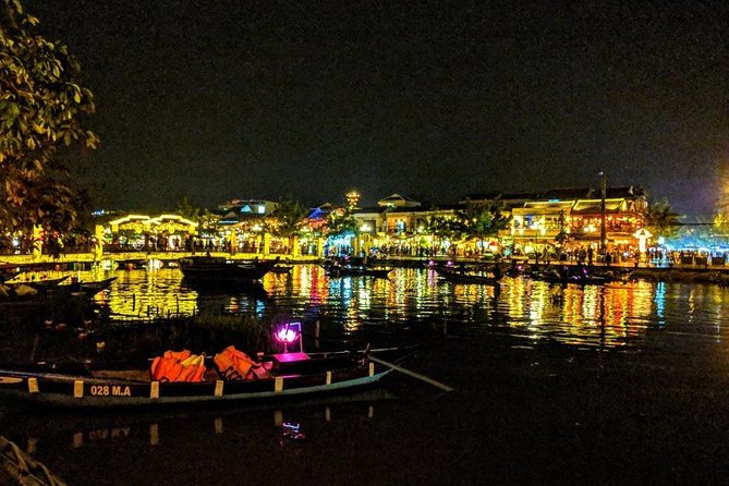 Hoi An Night Market with Hoi an walking Tour , Colourful Lanterns, Boat Ride - Night market time: lanterns, shopping, and deciding where to eat