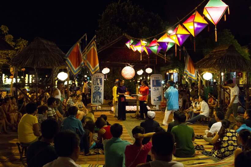 Hoi An Nighttime Heritage Experience - Dinner at a Local Restaurant: A Real Break in the Program