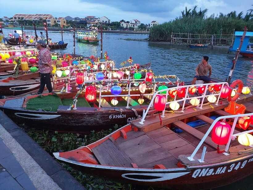 Hoi An Old Town Entrance Ticket +Boat Lantern Release Ticket - English-Language Support (and What That Means for You)