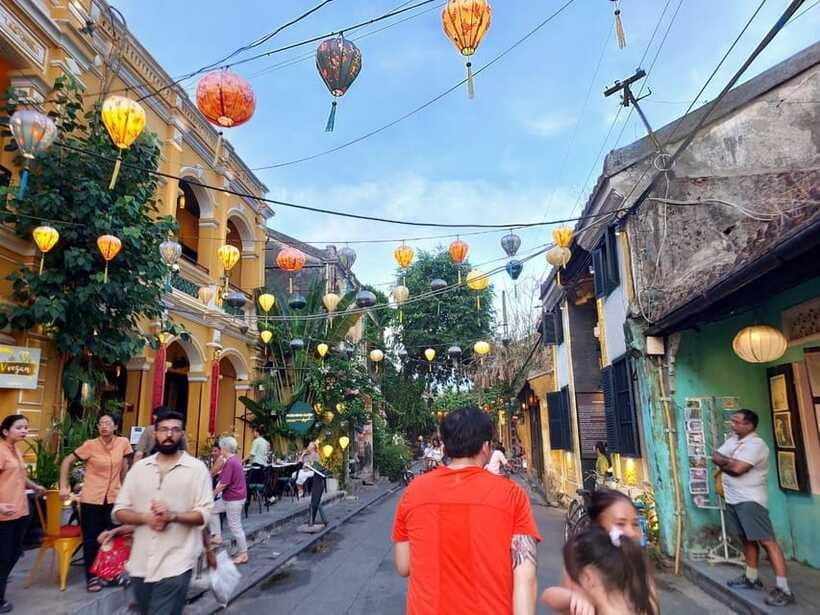Hoi An Old Town Entrance Ticket with Boat Lantern Release - The Traditional Art Performance: A Nice Added Anchor