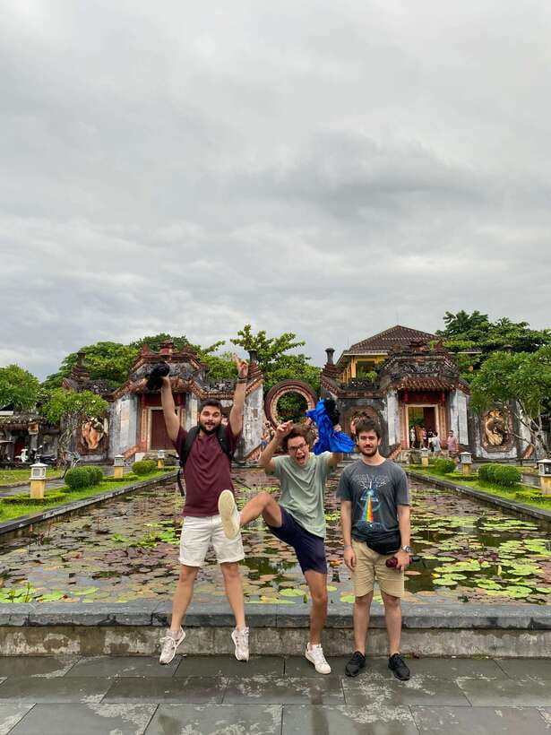 Hoi An Old Town Walking Tour – Small Group with Local Guide - Meeting Point and the Simple Layout That Keeps You From Stressing Out