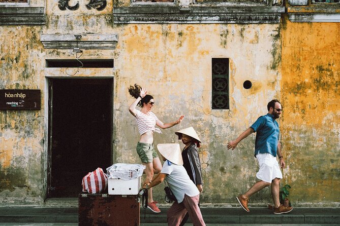 Hoi An Photographer & Vacation Photoshoot – Private Session - The photo locations that make Hoi An look like itself
