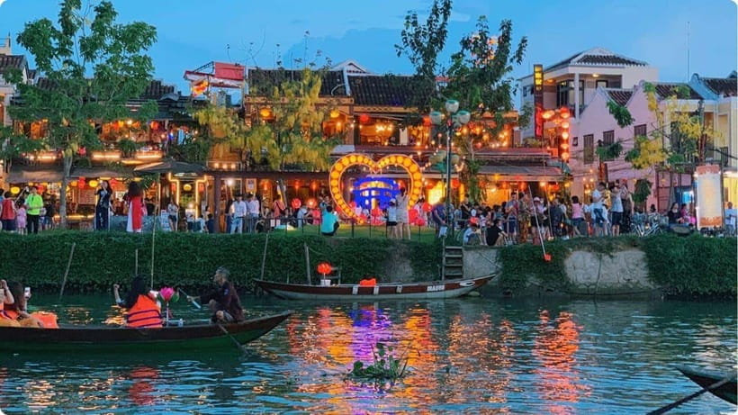 Hoi An: River Lantern Boat Experience with Free 5G eSIM - After the Boat: Old Town Night Market Time (Where the Evening Continues)