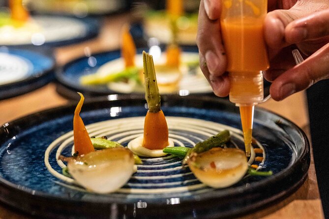 Hoi An: Secret Gourmet Dining Experience in Riverfront Venue - When to choose private table vs sharing