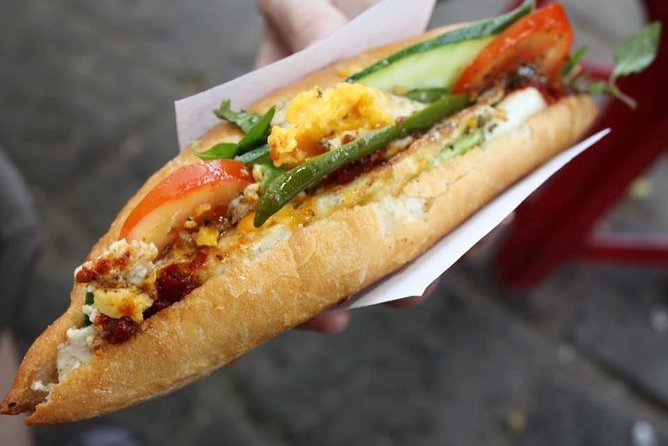 Hoi An Street Food Safari Tour - Coffee, tea, and pacing: the small breaks that make street food work