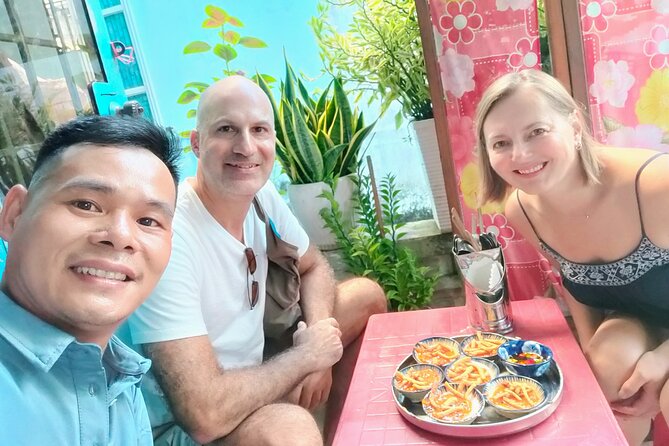 Hoi An street food tour - The workshop stop: watching white rose dumplings (and friends) get made