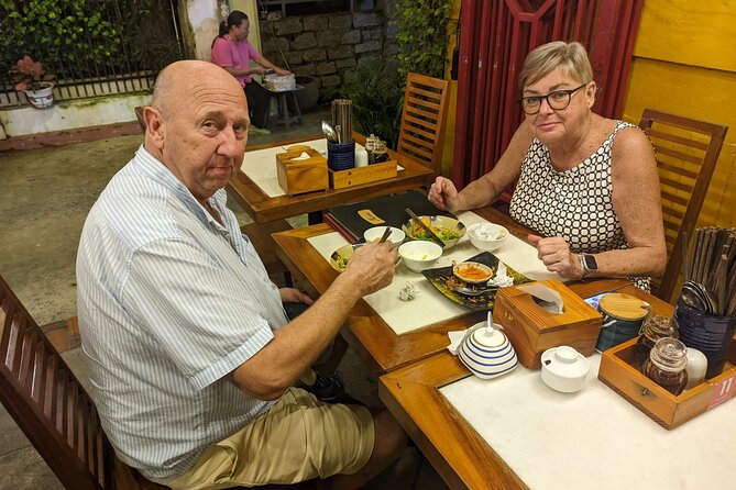 Hoi An Street Food Tour with a Real Foodie - Private Tour - The first tastings: water-fern cake to set the tone
