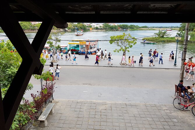 Hoi An town private walking tour with boat trip - Museum of Folklore: Costumes, Ceramics, and Everyday Traditions