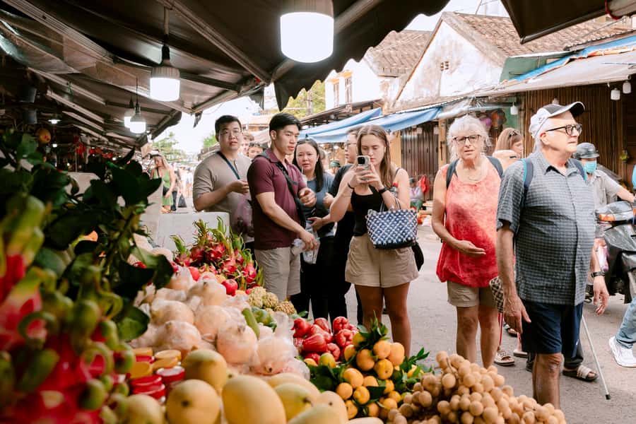 Hoi An: Unique Street Food Tour - Practical Tips That Keep the Tour Comfortable