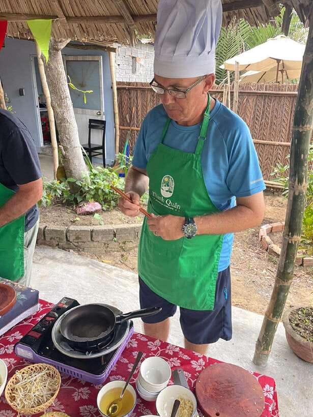 Hoi An : Vietnamese Cooking Class with Hotel Pickup - Welcome Drink and Restaurant Reset: Start With Your Energy
