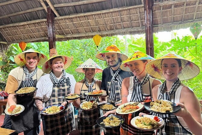 Hoi An Vietnamese Home Cooking Class with a Local - Getting There Smoothly: No Pickup, So Ride Smart