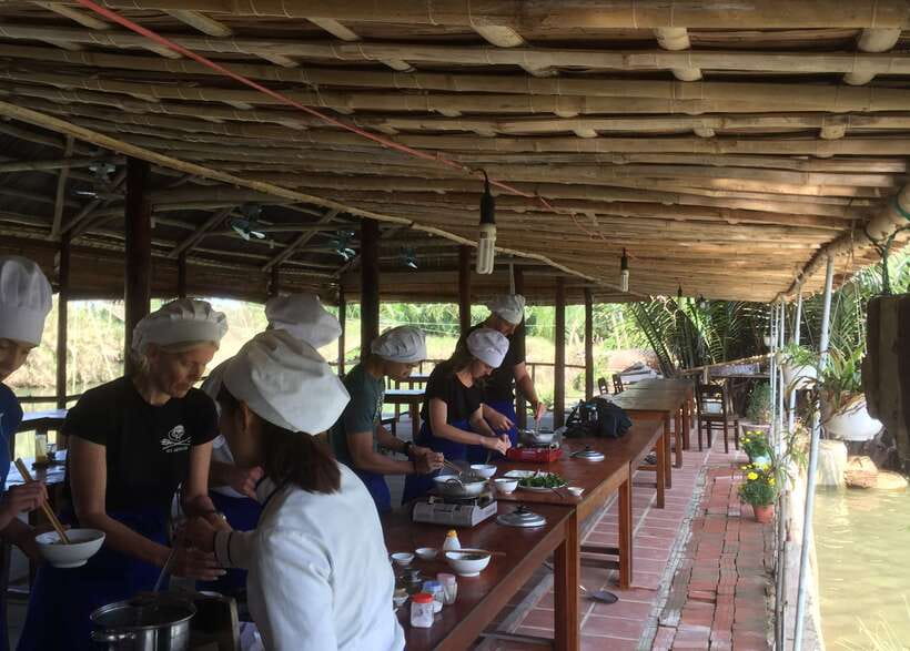Hoian/Danang: Eco Cooking Class, Cruise Trip, Basket Boat - Market Walk With a Chef in Hoi An (So Your Cooking Starts Right)