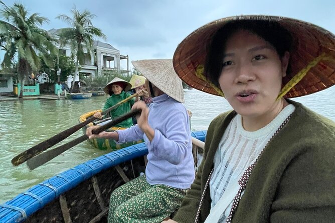 HoiAn:Making Lantern & Cooking Class-BasketBoat Ride,Crab fishing - Lantern making: turning village craft into a keepsake