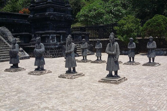 Hue: 3 Tombs + Pagoda with Knowledgeable ES Driver - Price and Logistics: Where the $31.90 Value Actually Comes From