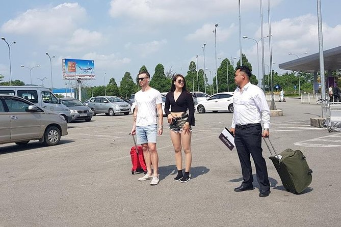 Hue Airport to City Center - Hue Airport Transfer - Meeting the driver at Phu Bai Airport (no guesswork)