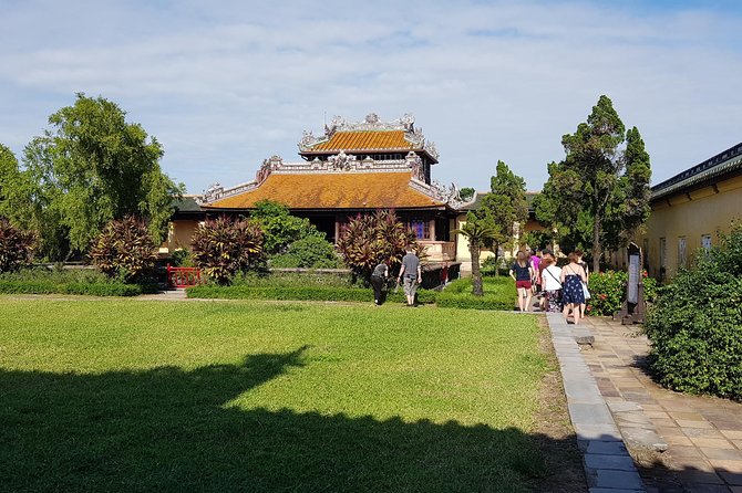 Hue City Full-Day Private Tour – Imperial City & Royal Tombs - Lunch at a Hue-style restaurant: included meal, drinks on you
