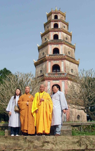 Hue City Full-Day Tour - Entering the UNESCO Imperial City (Citadel) with real context