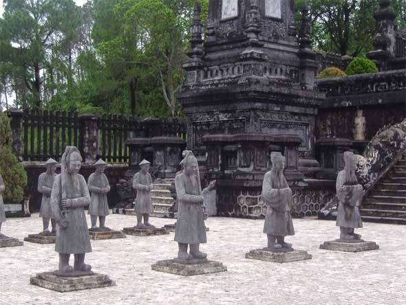 Hue City Full-Day Tour - Pickup, minivan comfort, and what the start time means