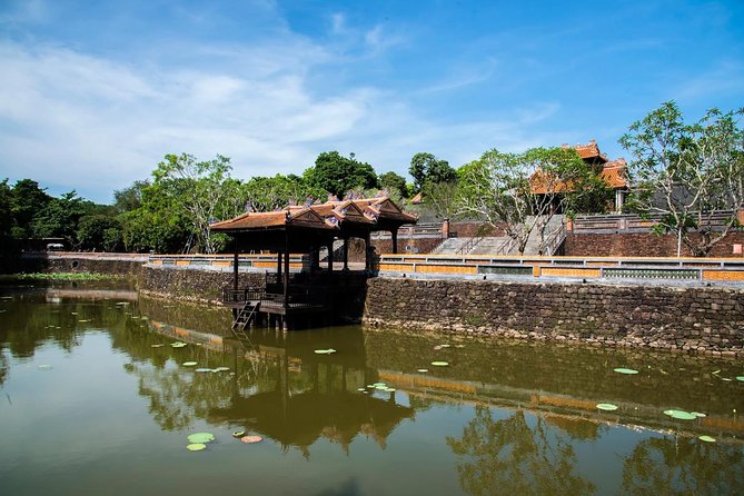 Hue city tour 1 day from Da Nang / Hoi An - Hai Van Pass and Lap An Lagoon: the scenic win, plus a sales moment